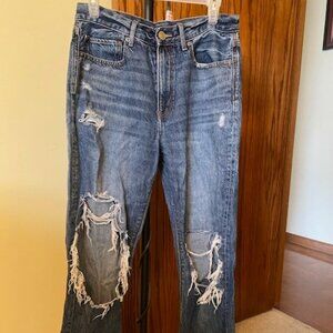 American Eagle ripped 90's boyfriend jeans, sz 6 x-long